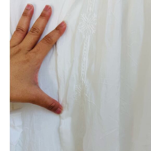 Johnny‎ Was Embroidered Short Sleeve Eyelet Blouse White S - Picture 6 of 6